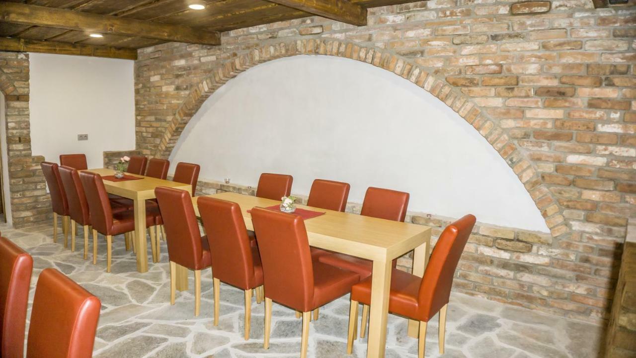 Penzion U Dablova Kopyta Rakvice Ngoại thất bức ảnh